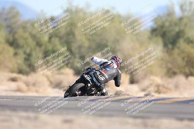 media/Dec-07-2025-CVMA (Sun) [[3e7d2de5dc]]/Race 12- Formula 40 MW and LW/